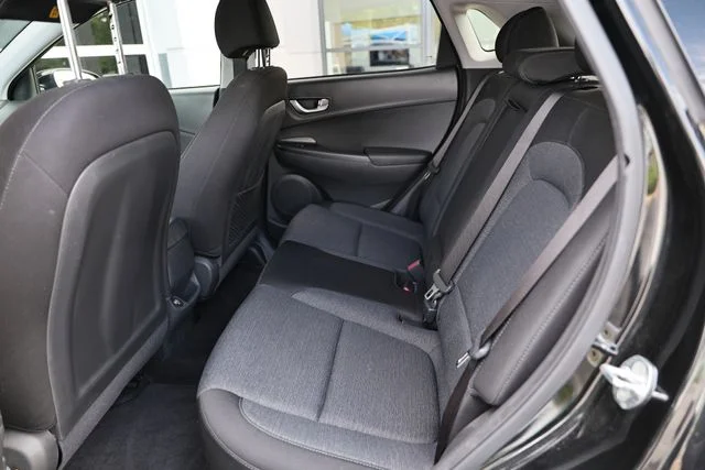 Used 2023 Ultra Black Hyundai SE image 25