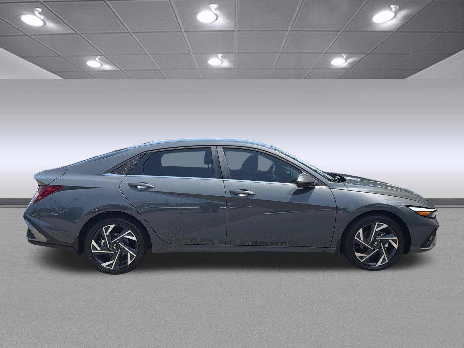 New 2026 Ecotronic Gray Hyundai Limited image 4