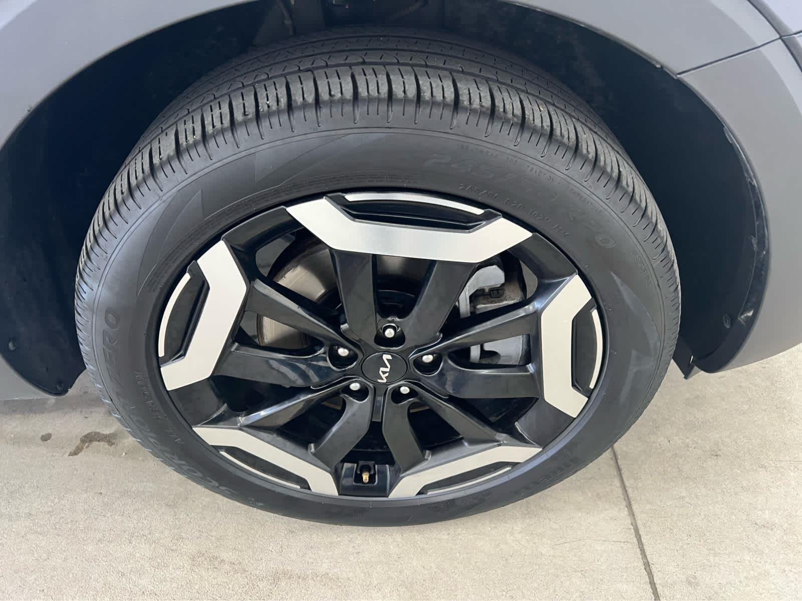 2025 Kia Telluride S - Photo 8