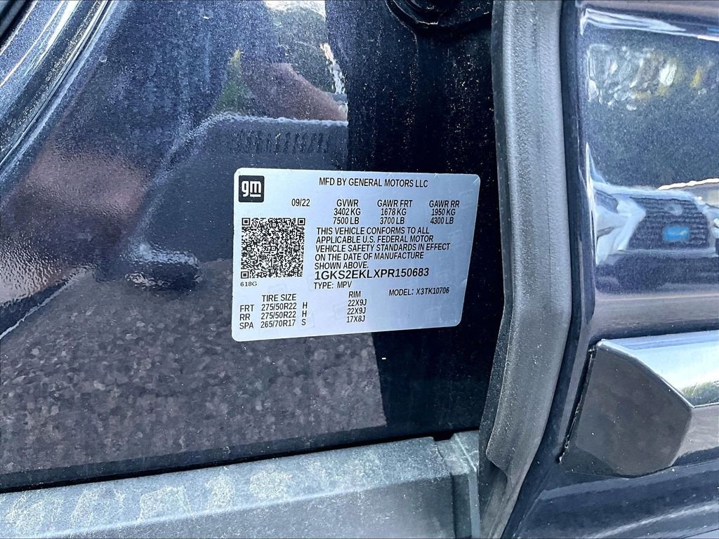 Used 2023 Silver GMC Denali Ultimate image 9