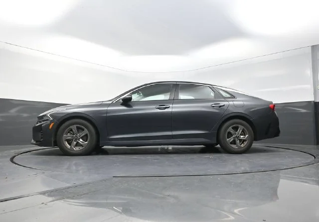 Used 2022 Gray Kia LXS image 34