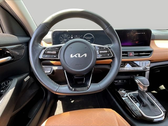 Used 2024 Gray Kia SX image 10
