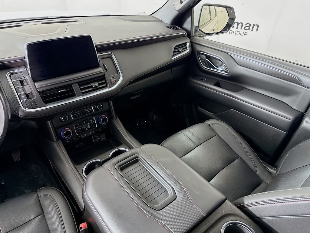 Used 2022 White Chevrolet RST image 25