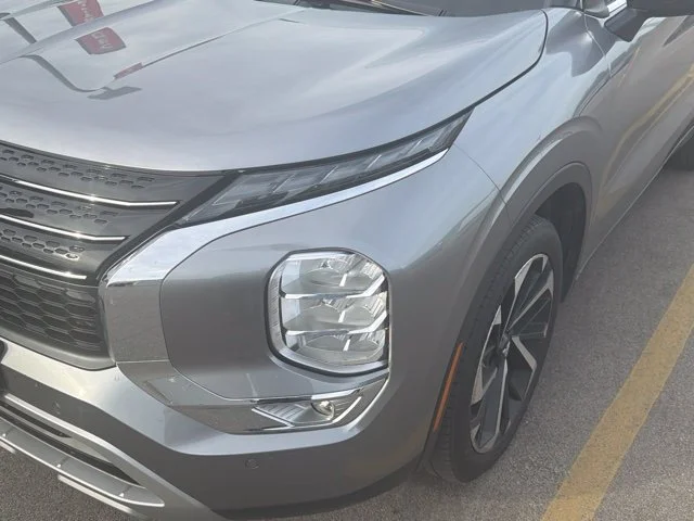 2024 Mitsubishi Outlander