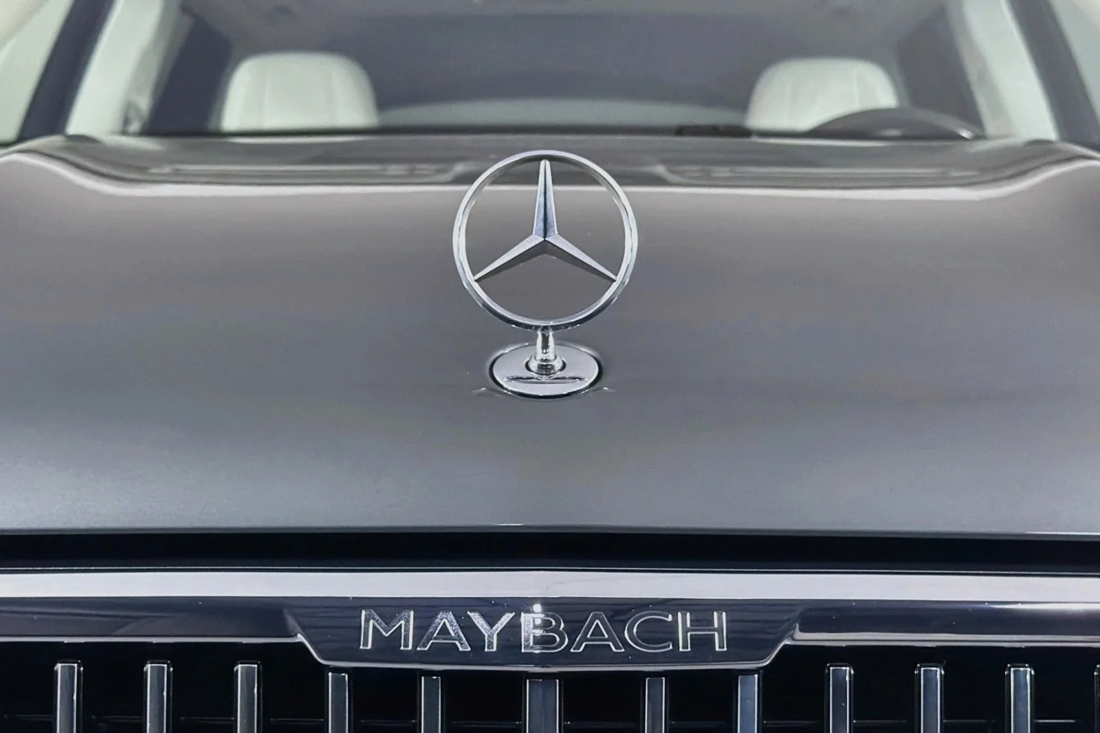 Certified Used 2023 Cirrus Silver Metallic Mercedes-Benz Maybach GLS 600 image 17