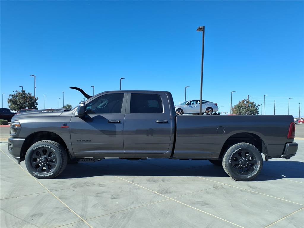 New 2026 Granite Crystal Metallic Clear-Coat Exterior Paint RAM Laramie image 3