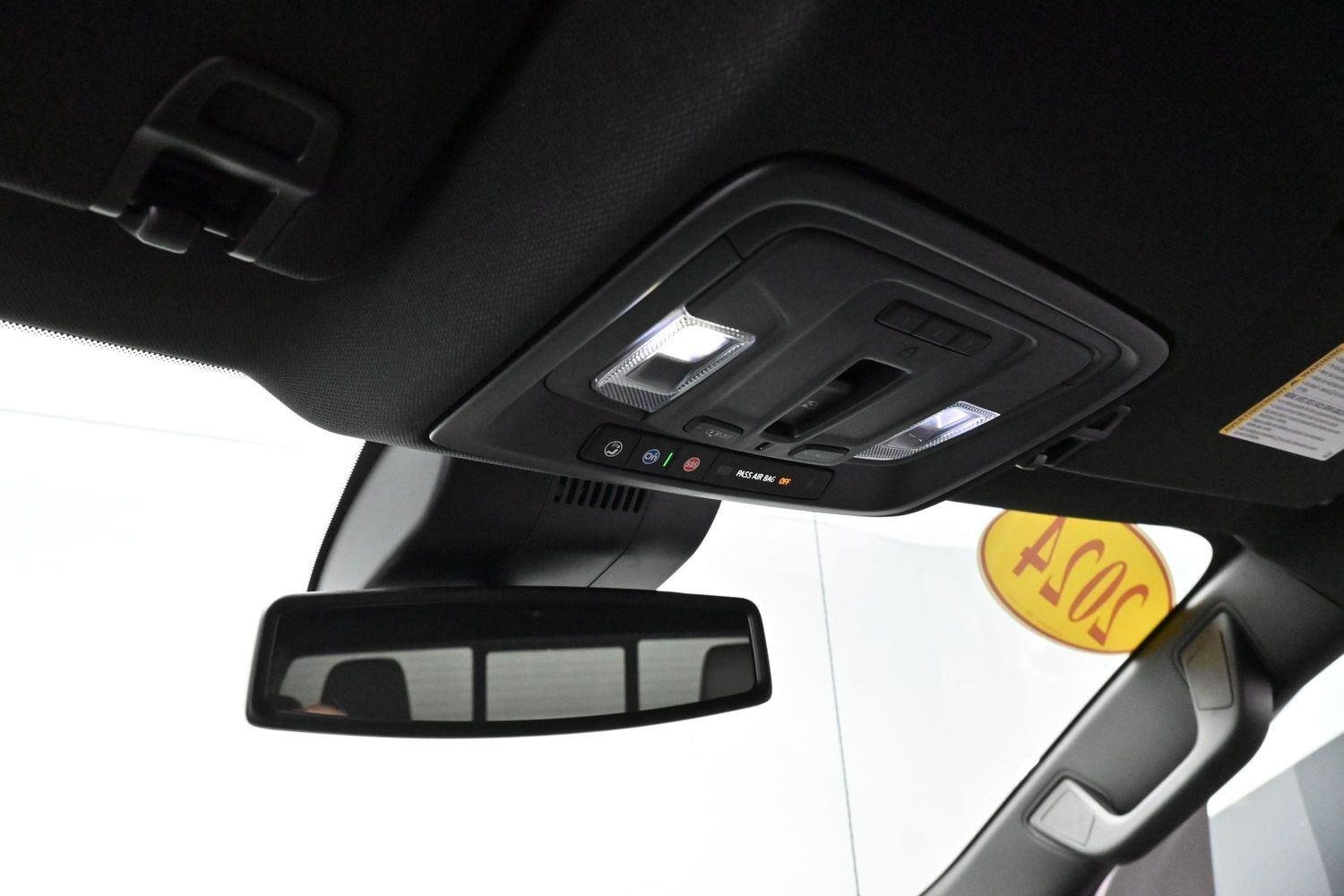 Used 2024 Summit White Chevrolet ZR2 image 27
