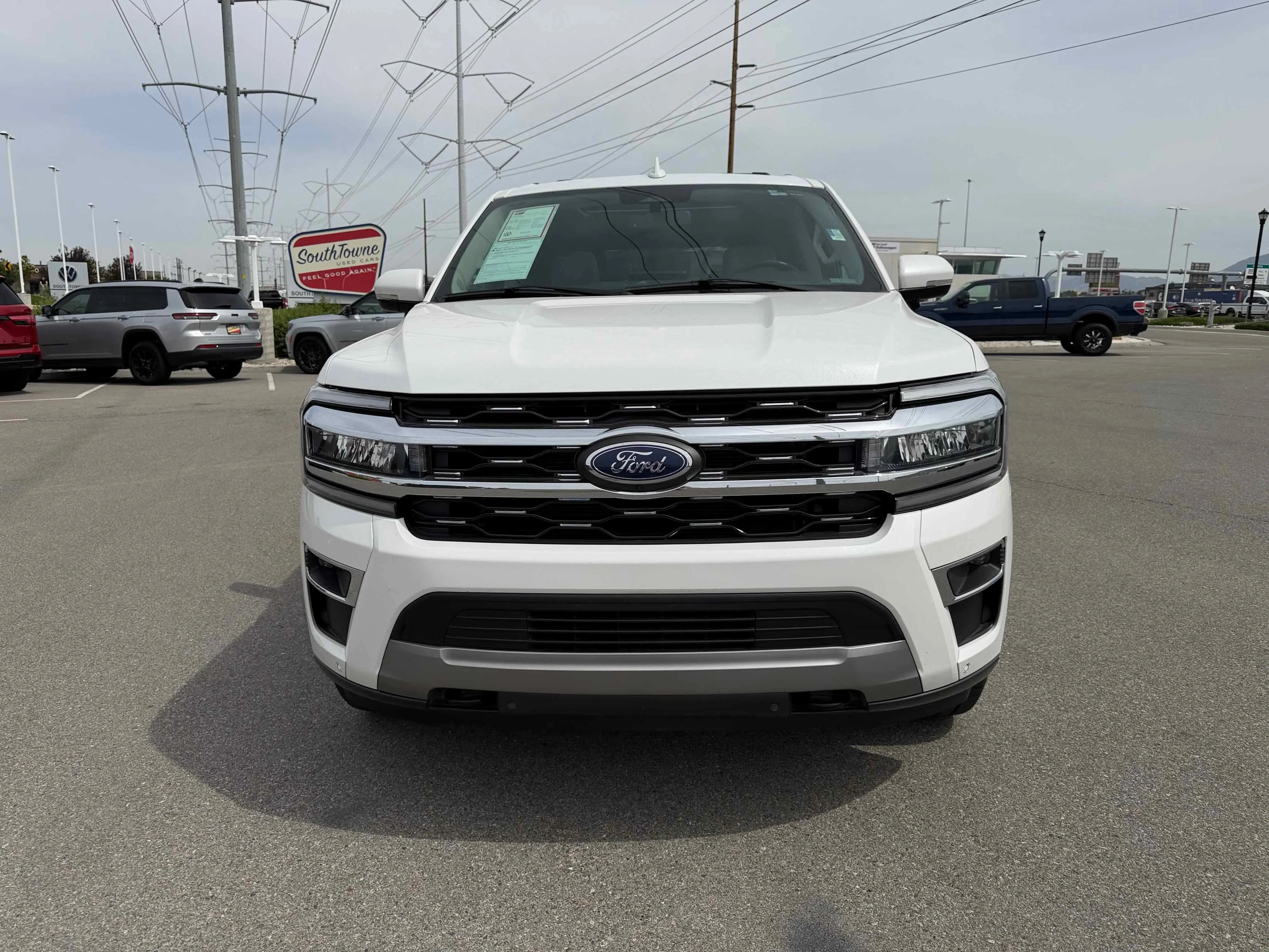 Used 2023 White Metallic Ford Limited image 10