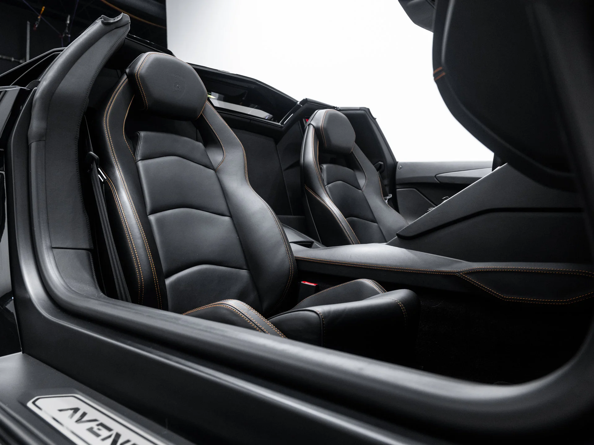 Used 2014  Lamborghini LP700-4 image 38