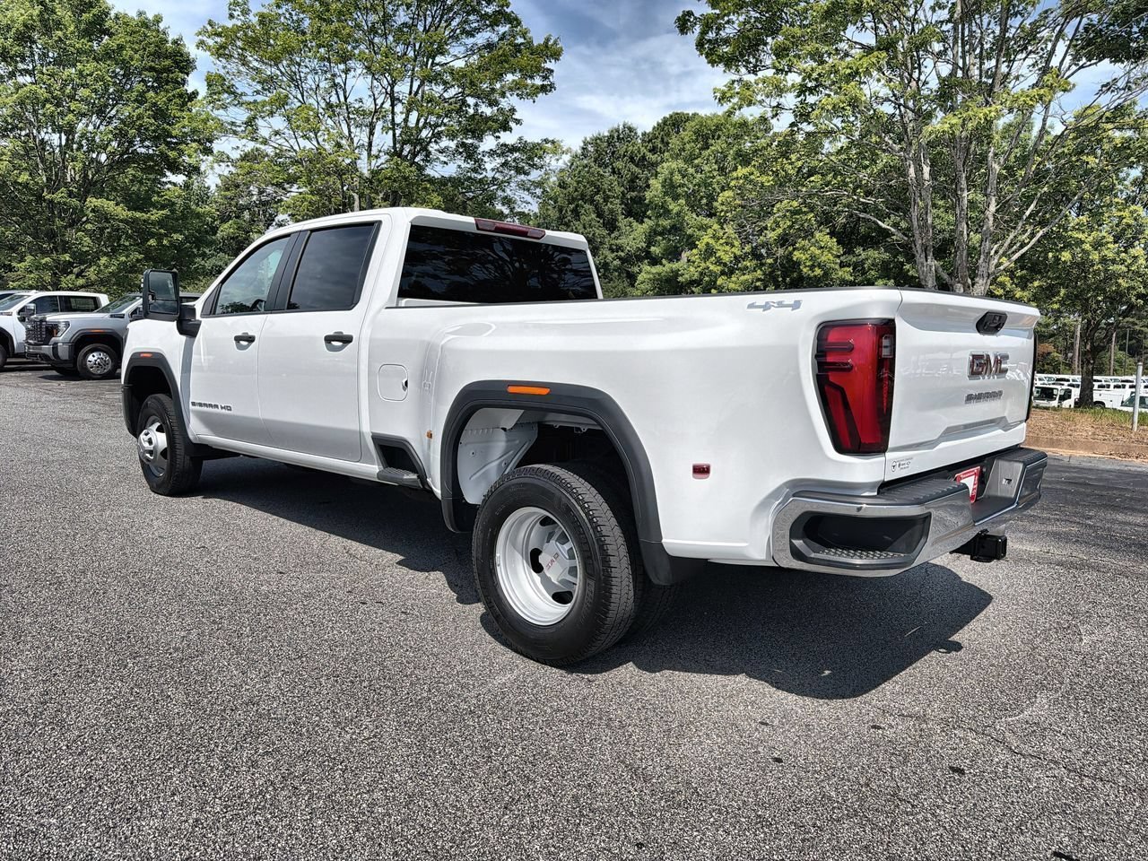 Used 2024 Summit White GMC Pro DRW image 6