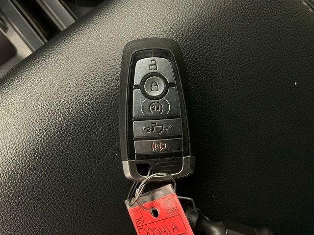 Used 2021 Black Ford XLT image 27