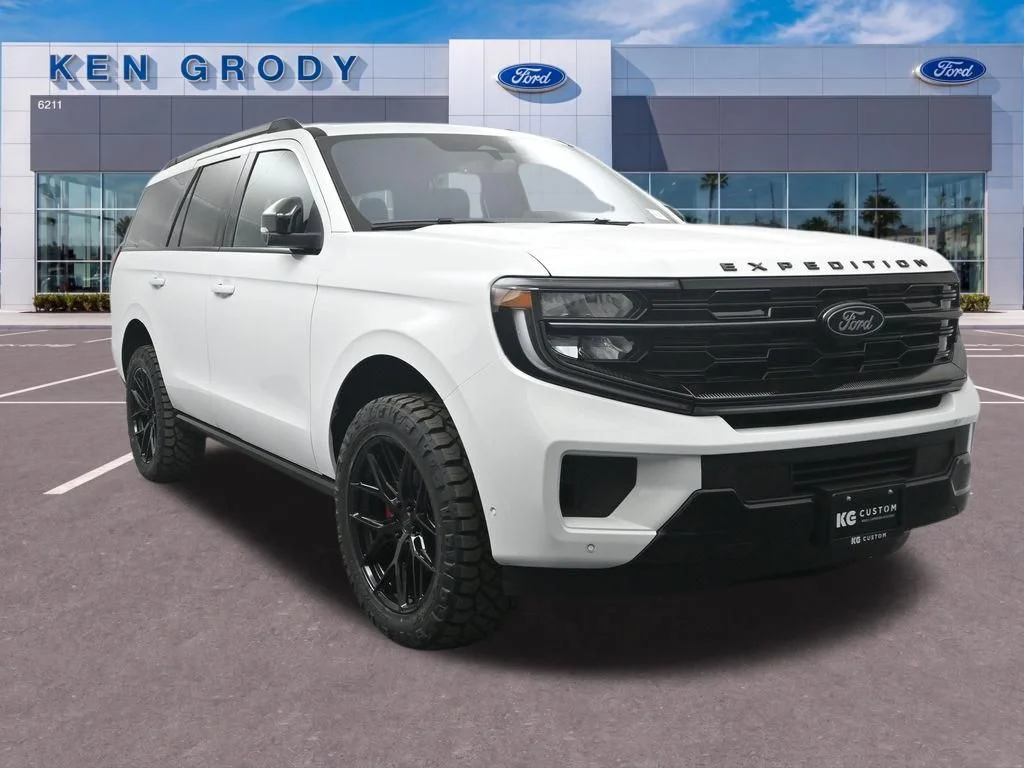 New 2025 Ford Expedition Platinum Regular in Redlands #MB255674