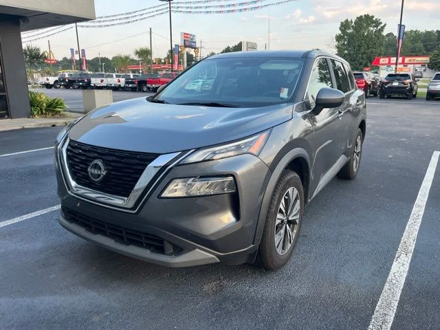 Used 2023 Gray Nissan SV image 2