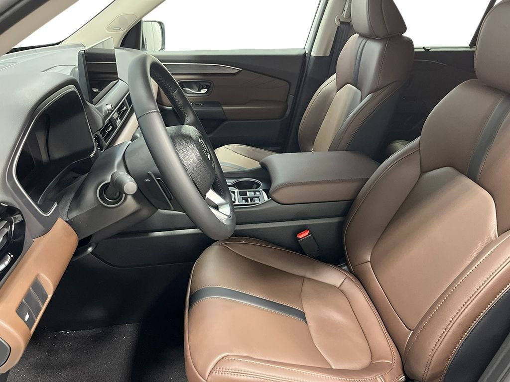 New 2026 Platinum White Pearl Honda Touring image 16