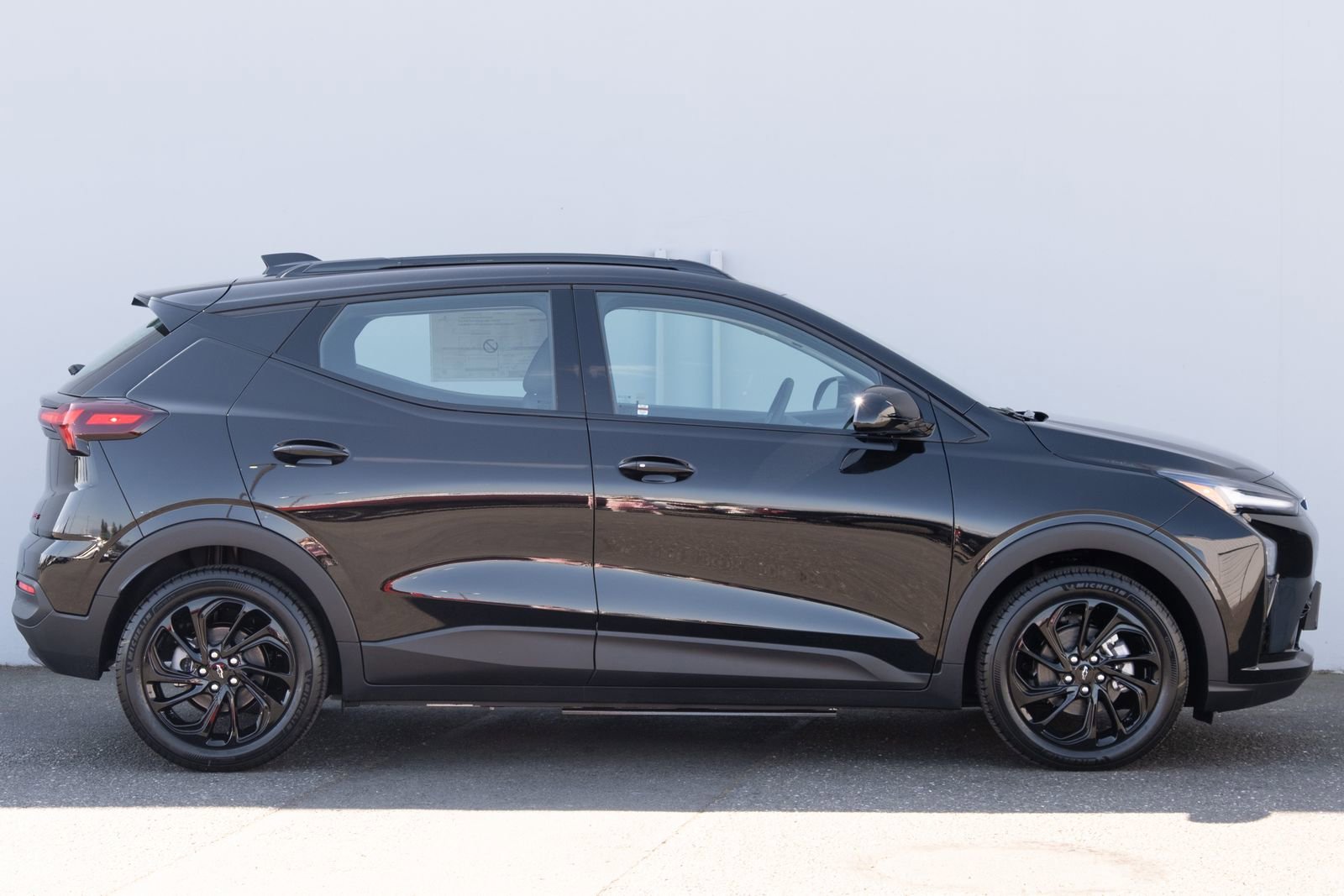 2027 Chevrolet Bolt RS - Photo 27