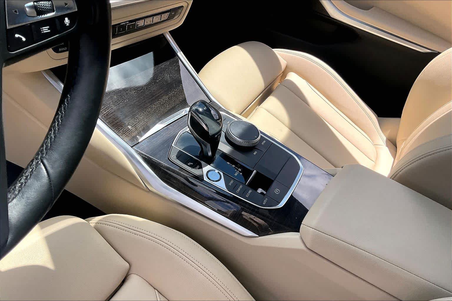 Used 2019 Glacier Silver Metallic BMW 330i image 16