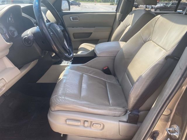 Used 2011 Gold Honda EX-L image 12