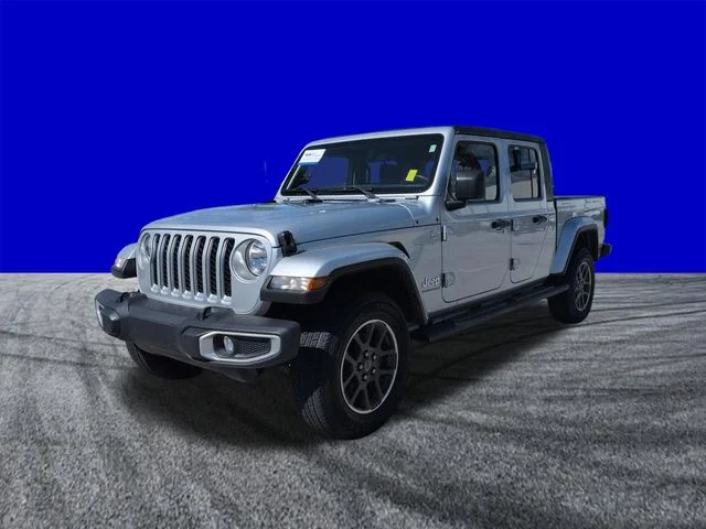 Certified Used 2023 Silver Zynith Clearcoat Jeep Overland image 8