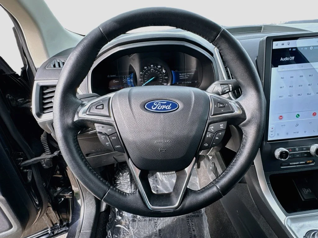 Certified Used 2024 Agate Black Metallic Ford SEL image 10