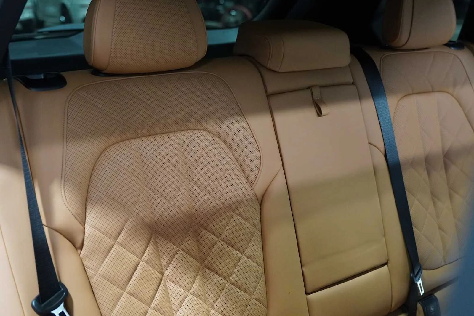New 2026 Skyscraper Grey Metallic BMW xDrive40i image 10