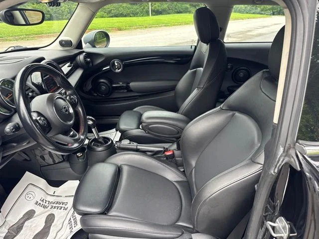 Used 2019 Black MINI Classic image 15