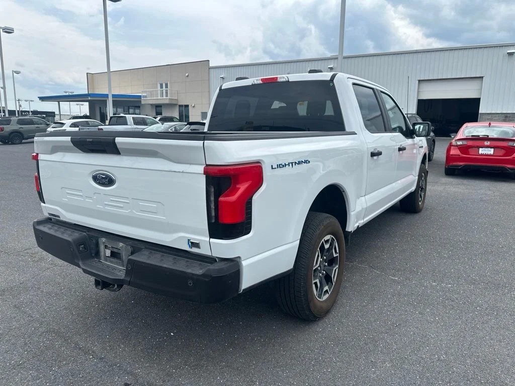 Used 2023 Oxford White Ford Pro image 7