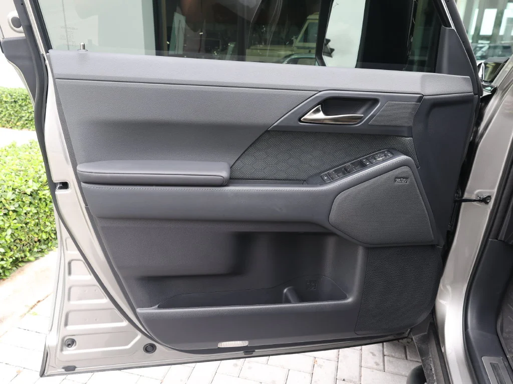 Used 2025 Silver Lexus 550 Overtrail+ image 12