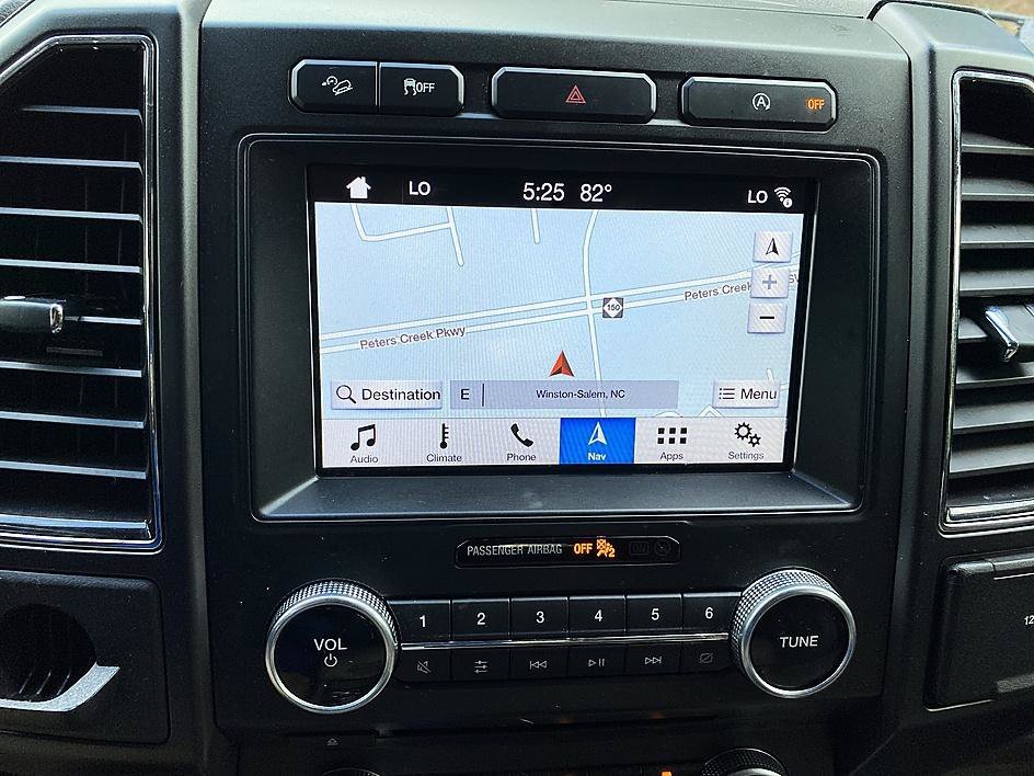 Used 2018 Shadow Black Ford Limited image 15