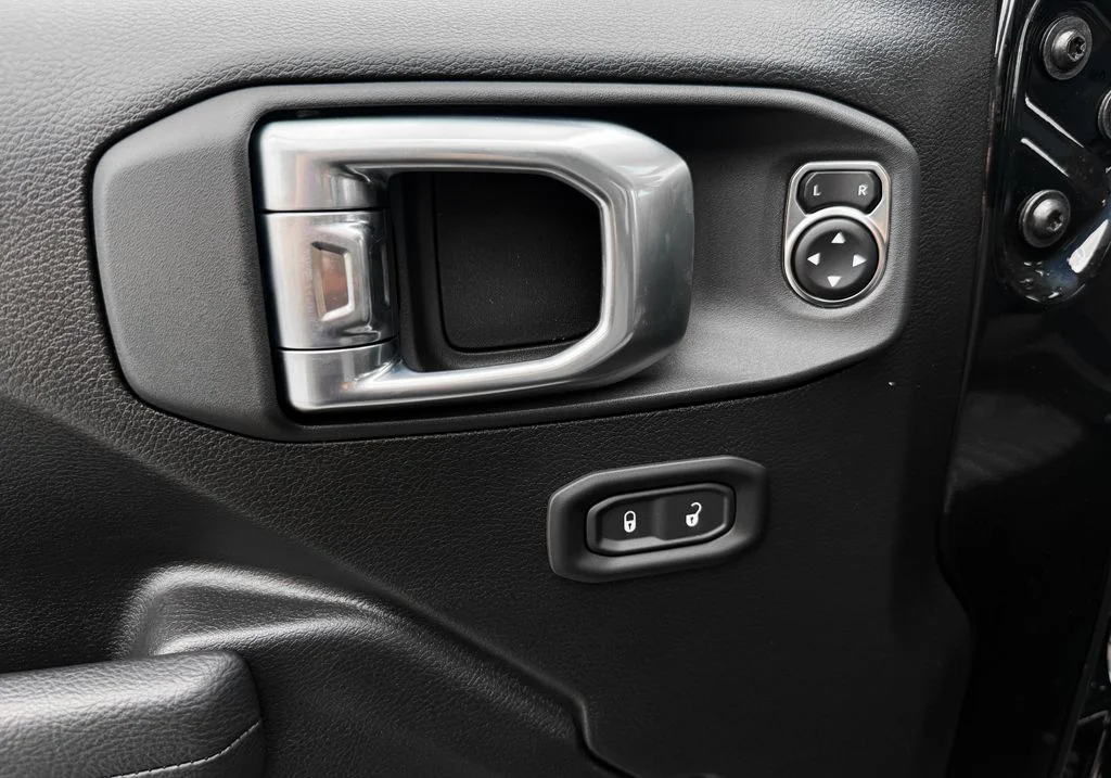 New 2026 Black Jeep 85th Anniversary Edition image 11