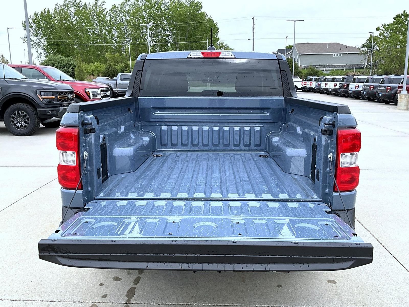 New 2026 Azure Gray Metallic Tri-Coat Ford XLT image 15