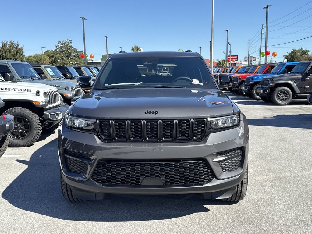 New 2025 Baltic Gray Metallic Clear-Coat Exterior Paint Jeep  image 10