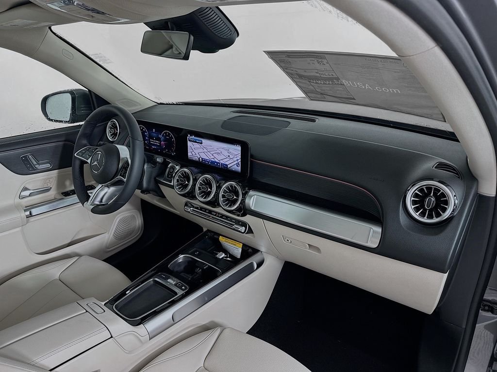 Used 2026  Mercedes-Benz GLB 250 image 29