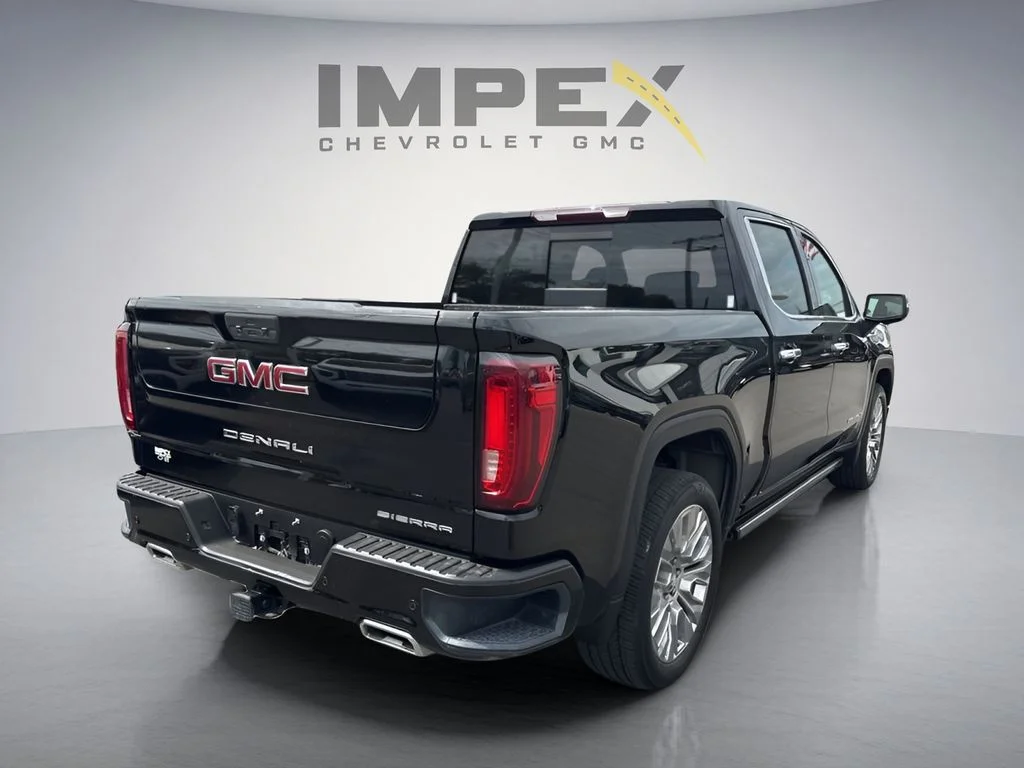 Used 2022 Black GMC Denali image 5