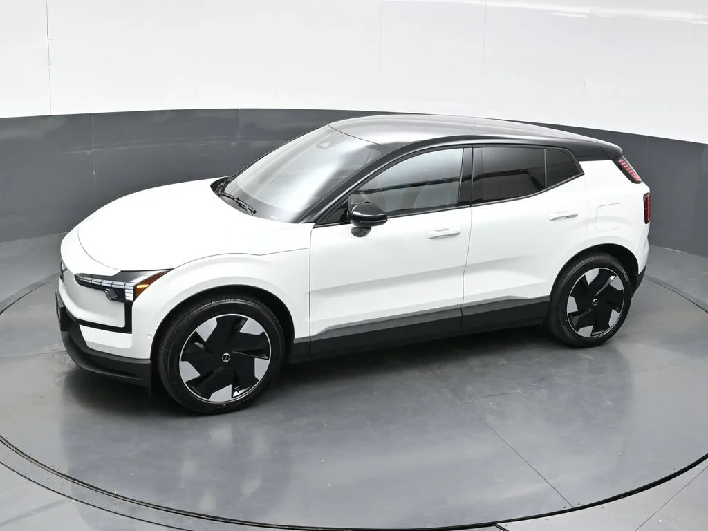 New 2026 Crystal White Volvo Twin Motor Performance Ultra image 44