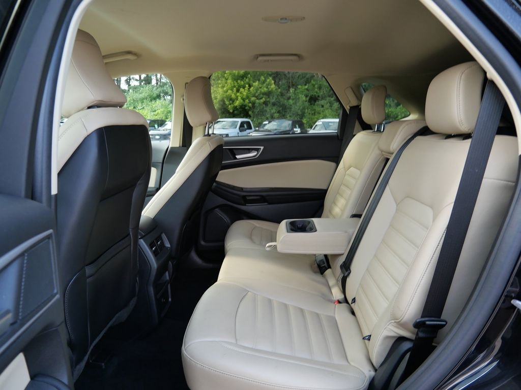 Used 2024 Black Ford SEL image 16
