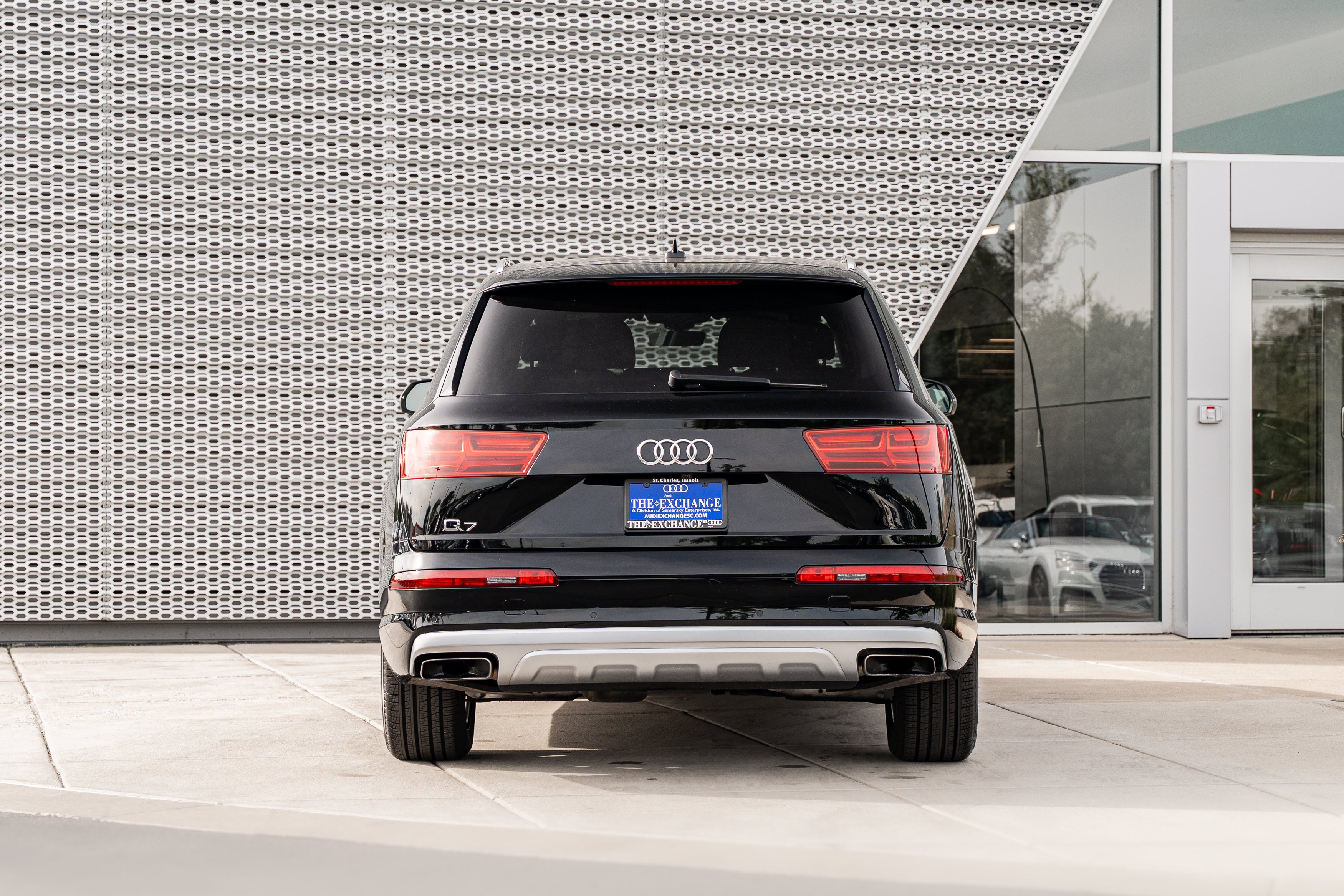 Used 2019 Night Black Audi Premium Plus image 27