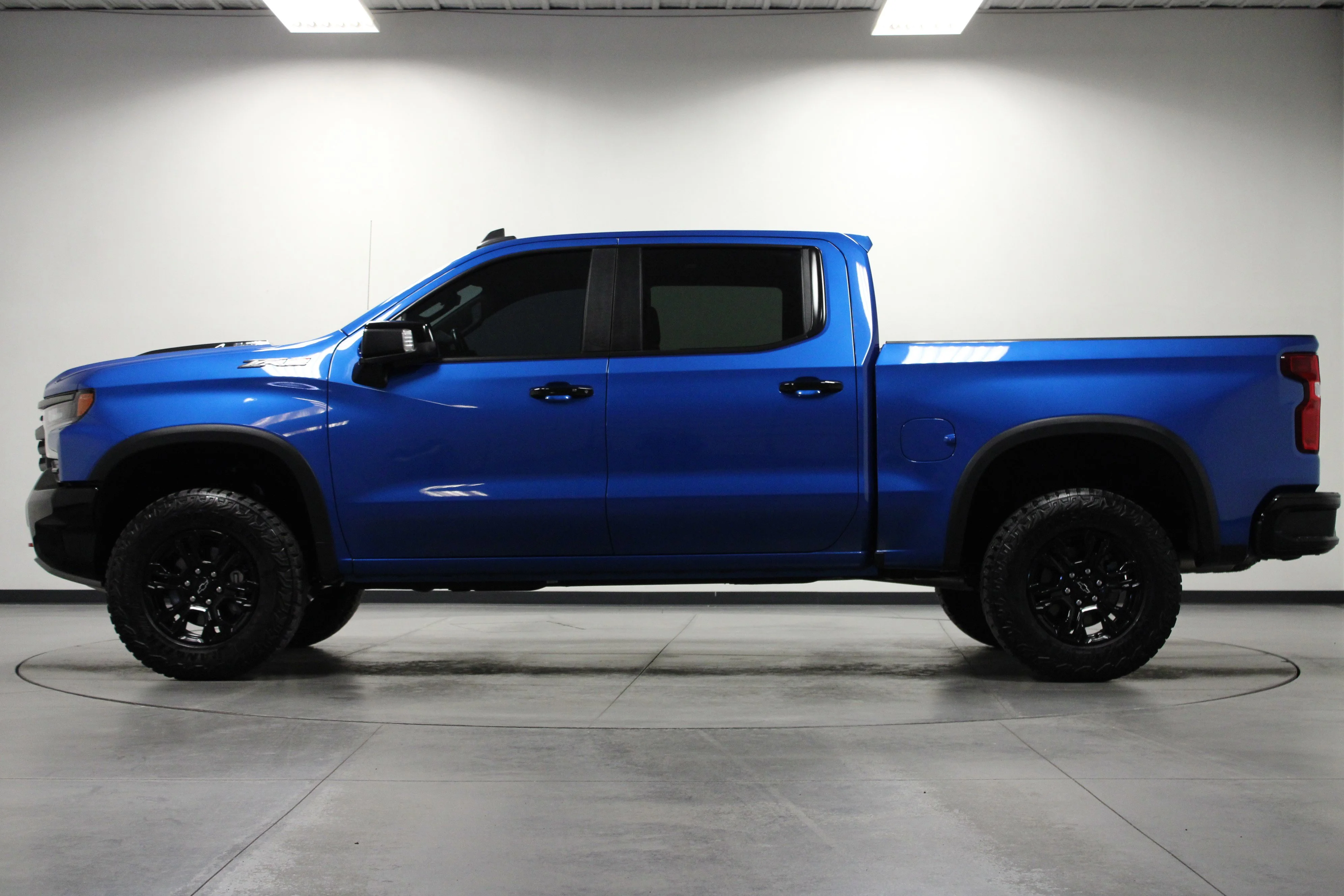 Used 2023 Glacier Blue Metallic Chevrolet ZR2 image 7