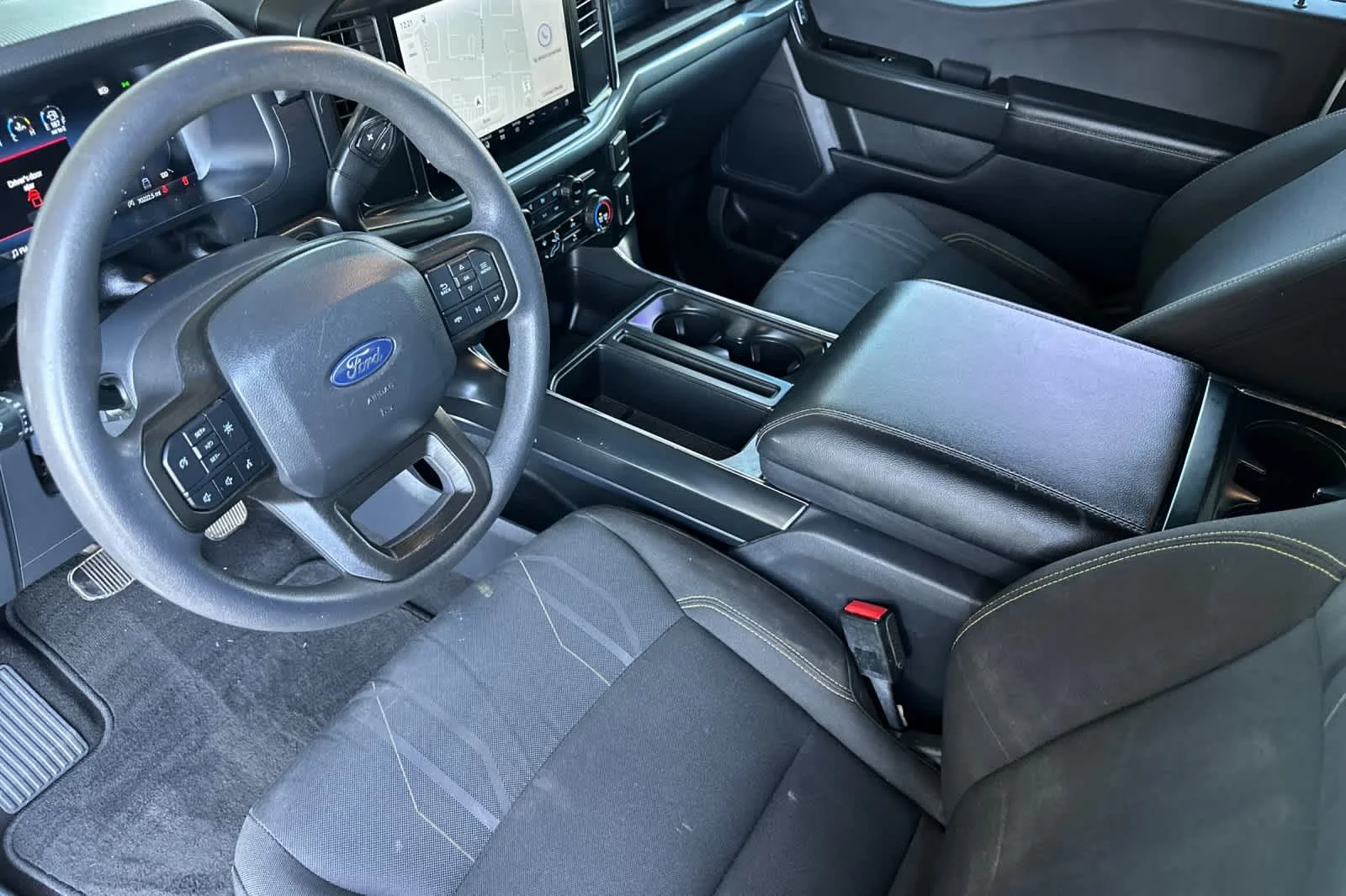 Certified Used 2024 Oxford White Clearcoat Ford STX image 11