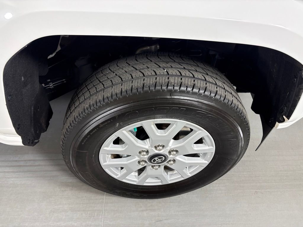 Used 2025 White Toyota SR5 image 11