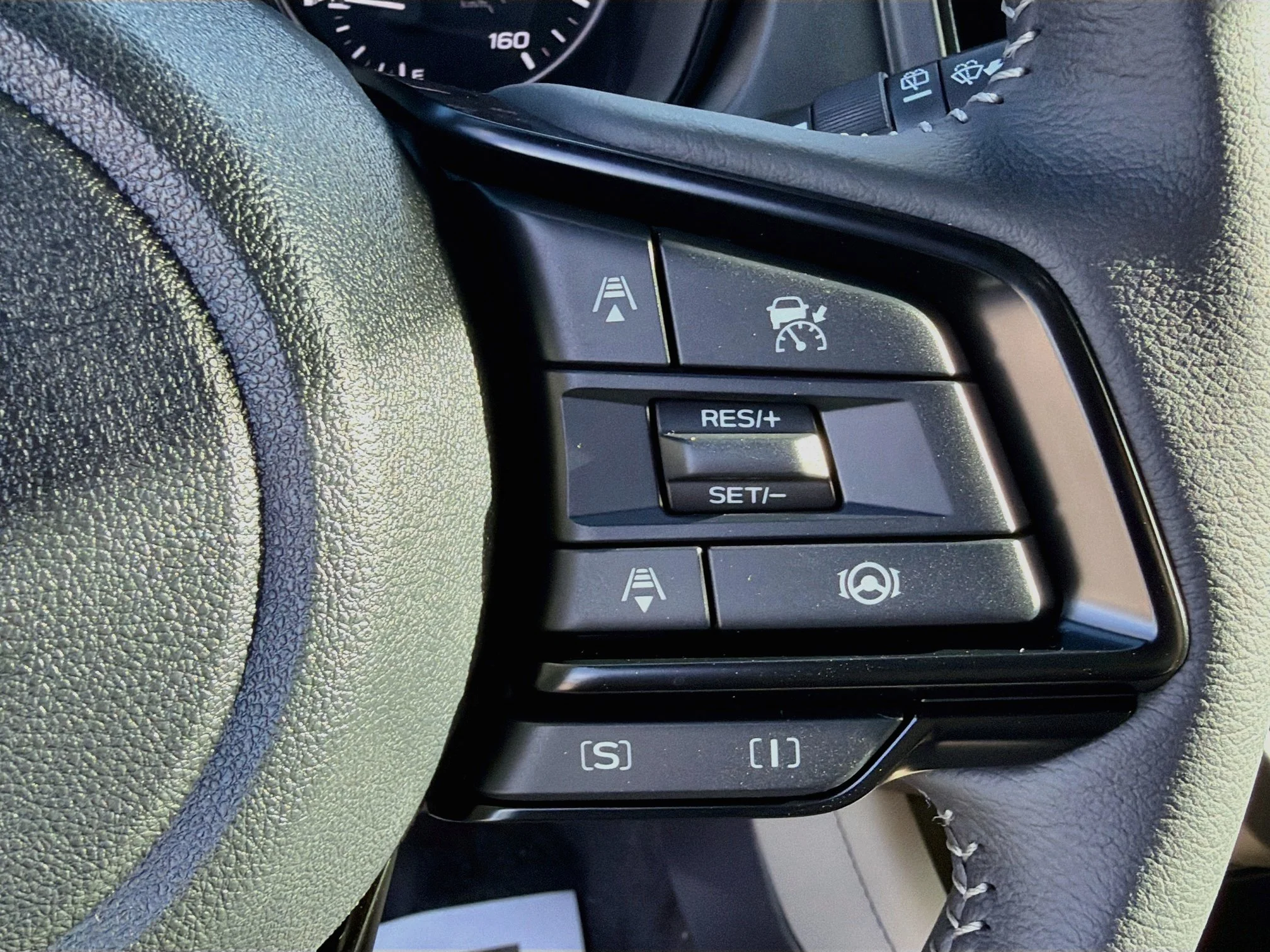 New 2026 Magnetite Gray Metallic Subaru Premium image 38