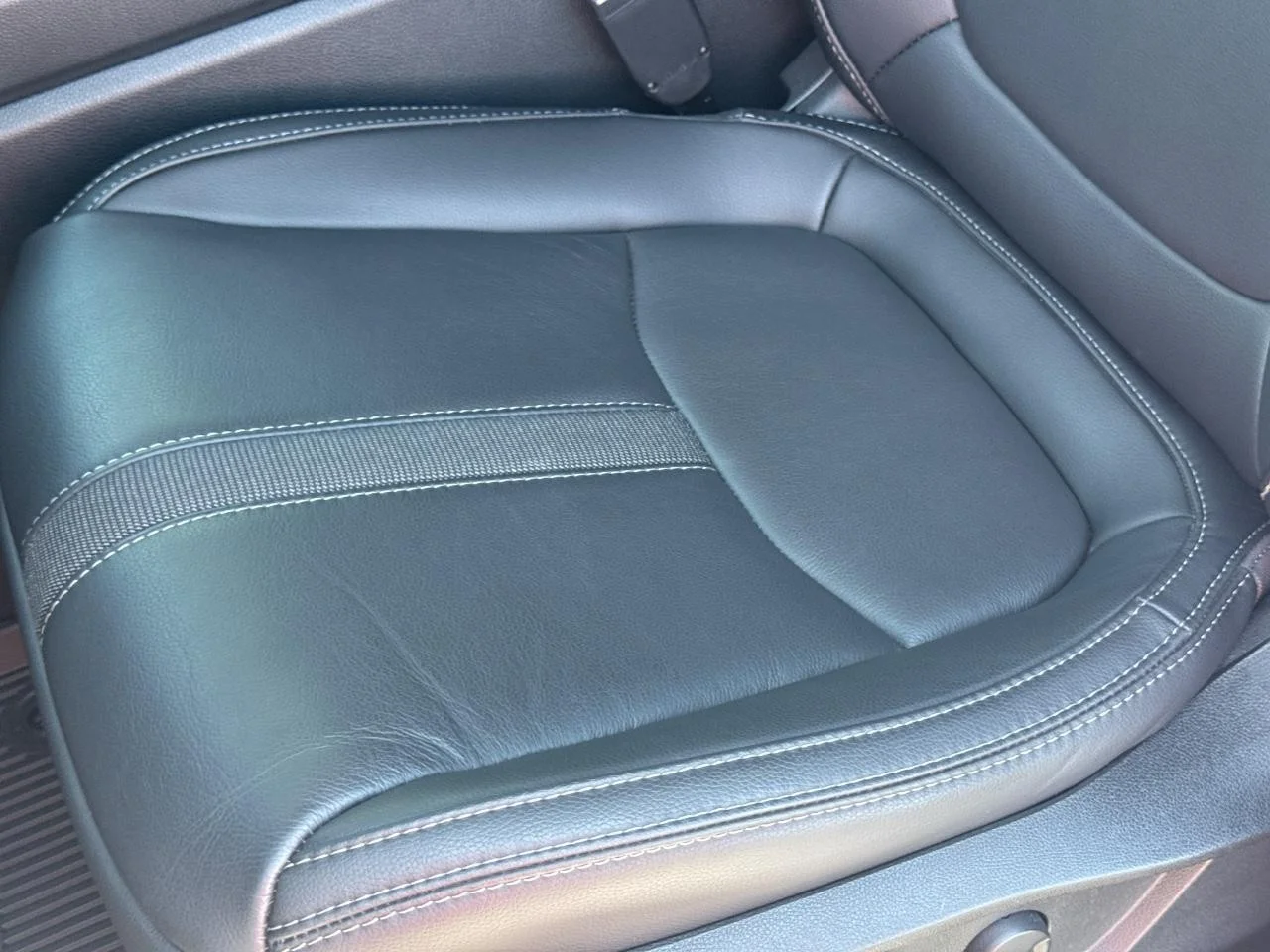 2025 Honda Pilot EX-L - Photo 27