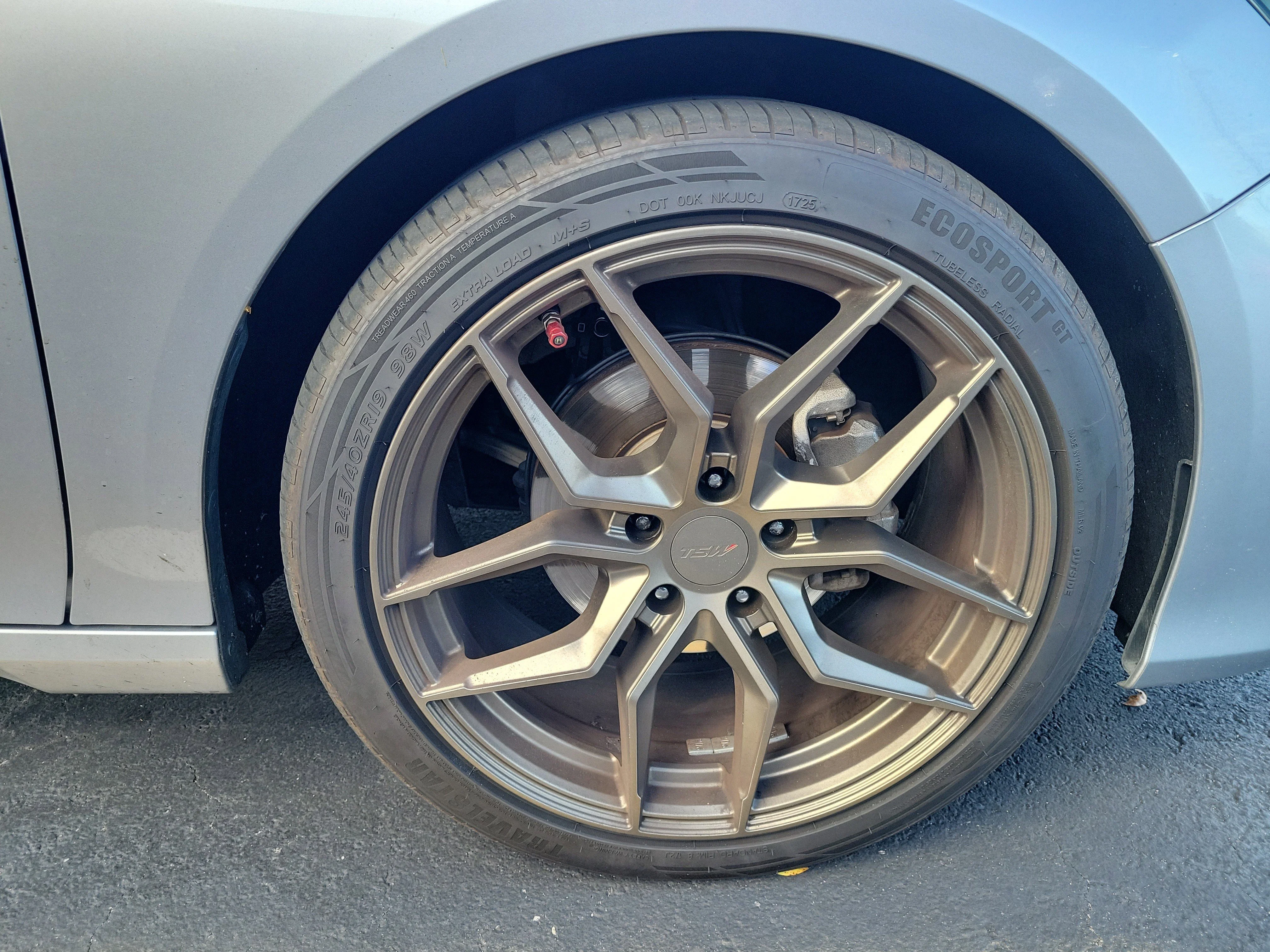 Used 2020 Silver Honda LX image 2