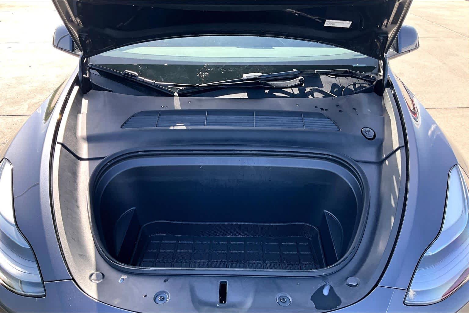 Used 2025 Stealth Grey Tesla Long Range image 29