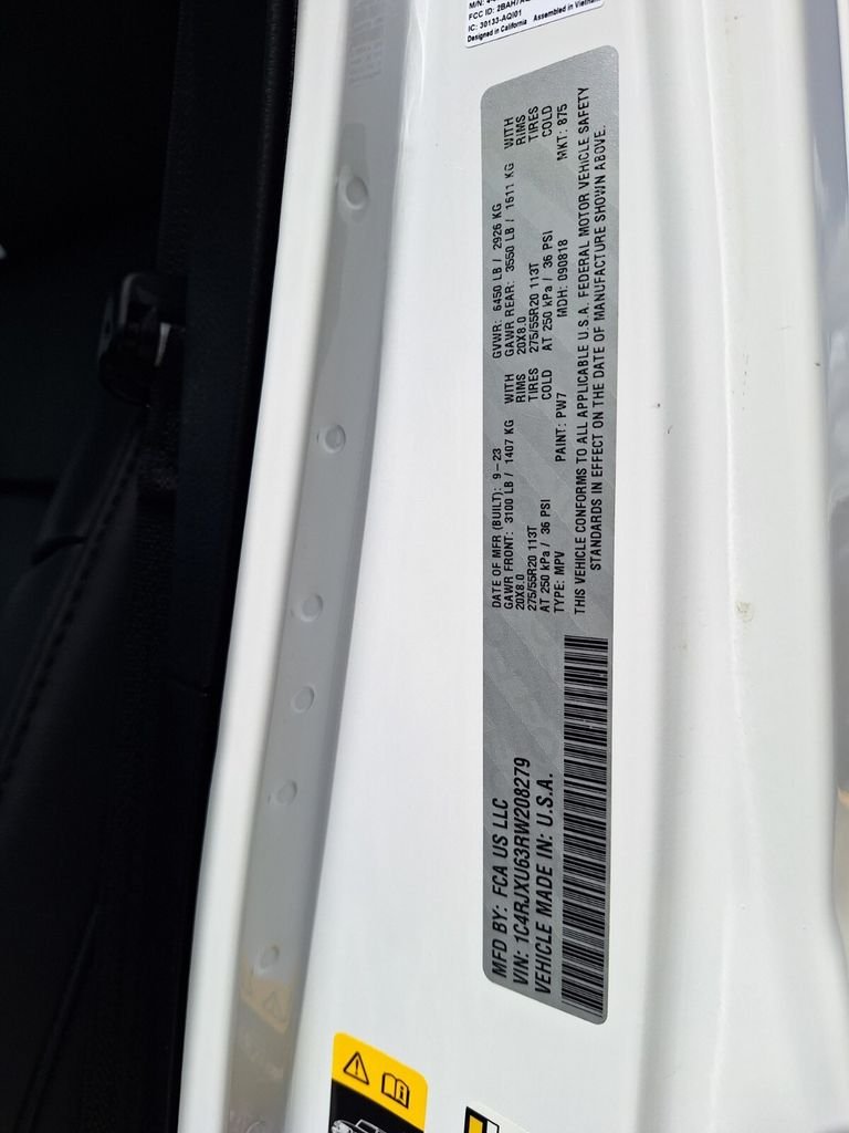 Used 2024 White Jeep High Altitude 4xe image 31