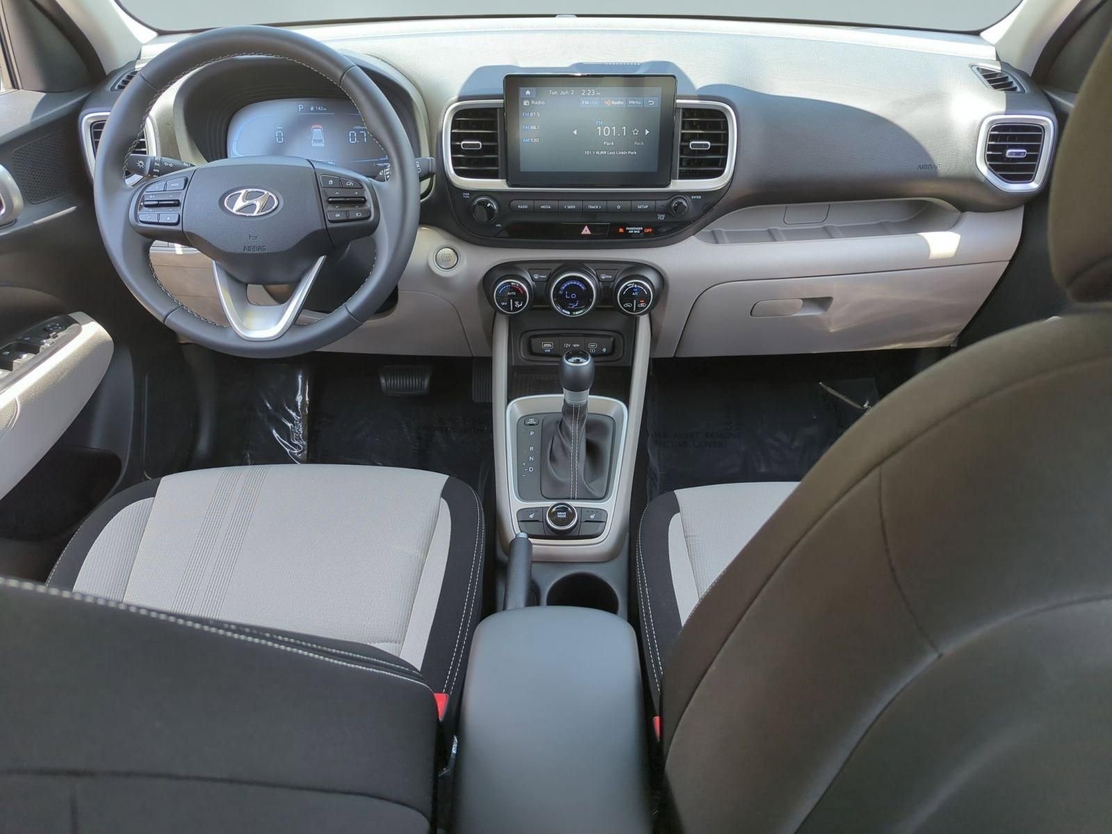 Used 2026 Mirage Green Hyundai SEL image 15