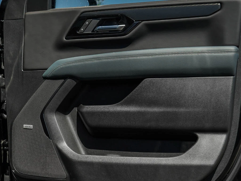 2026 GMC Yukon AT4 - Photo 10