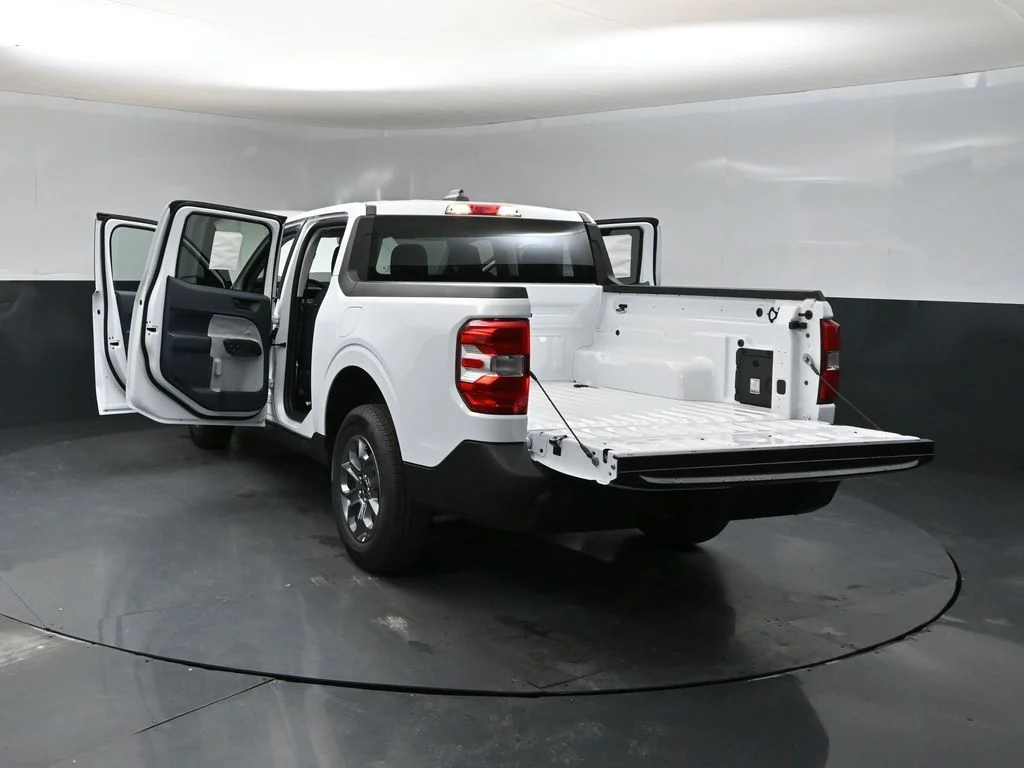 New 2026 White Ford XLT image 41