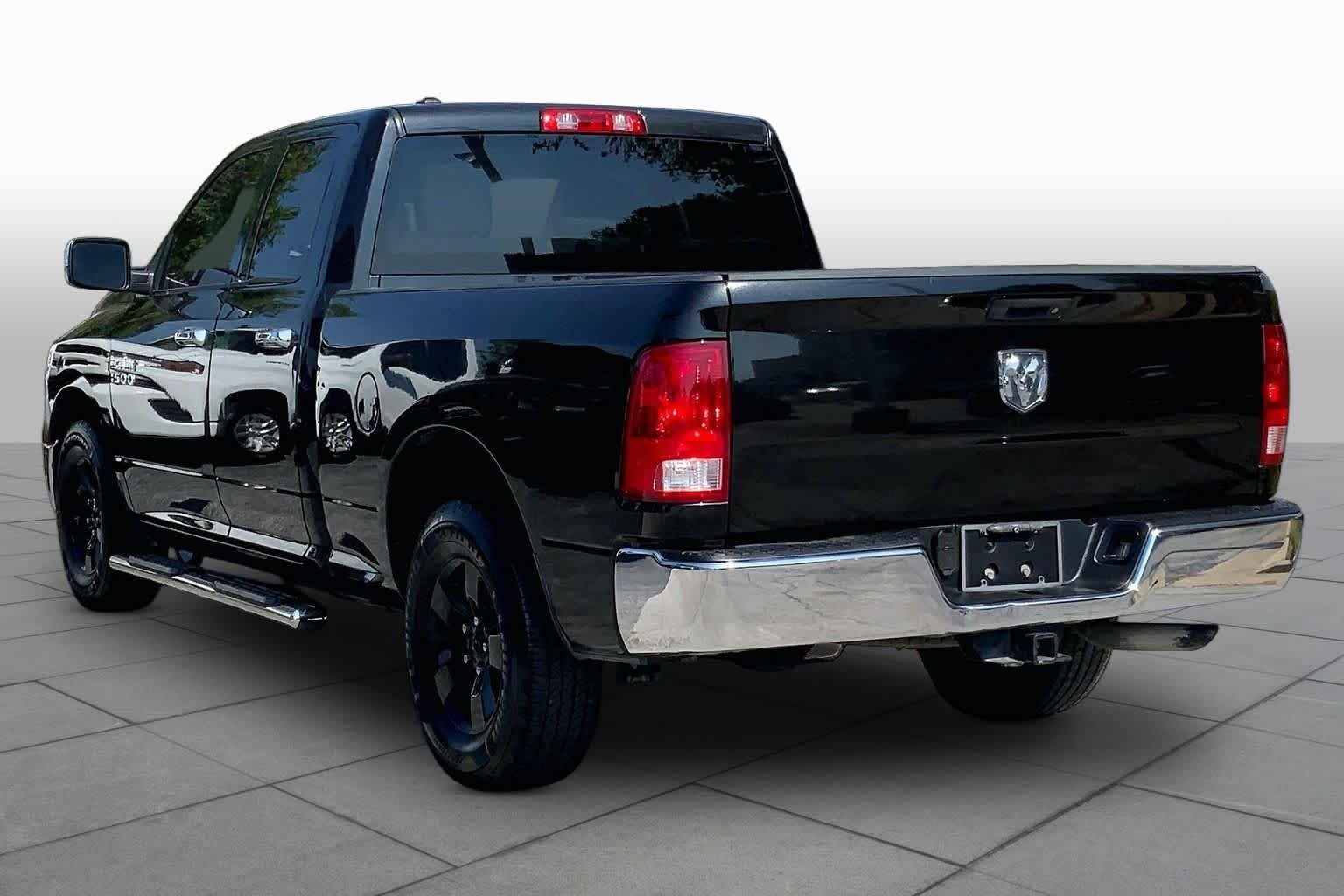 Used 2016 Brilliant Black Crystal Pearlcoat Ram Tradesman image 11