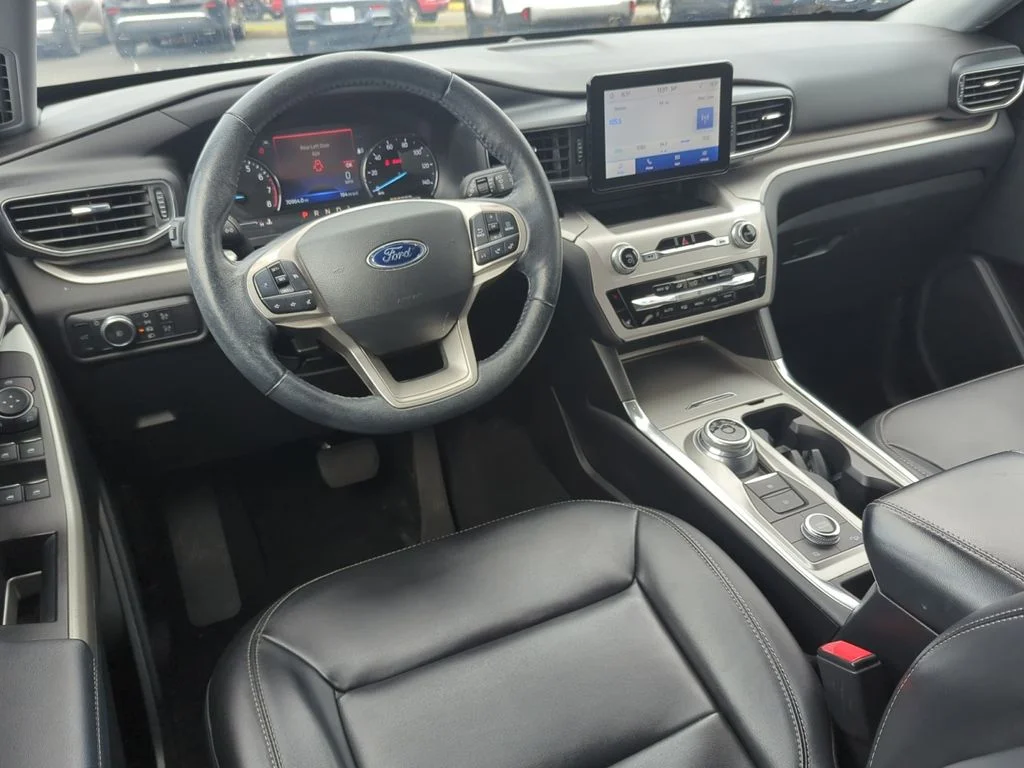 Used 2022 Silver Ford XLT image 18