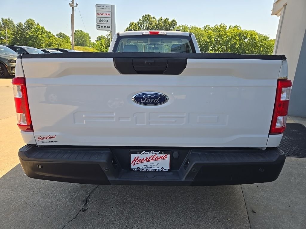 Used 2021 White Ford XL image 9